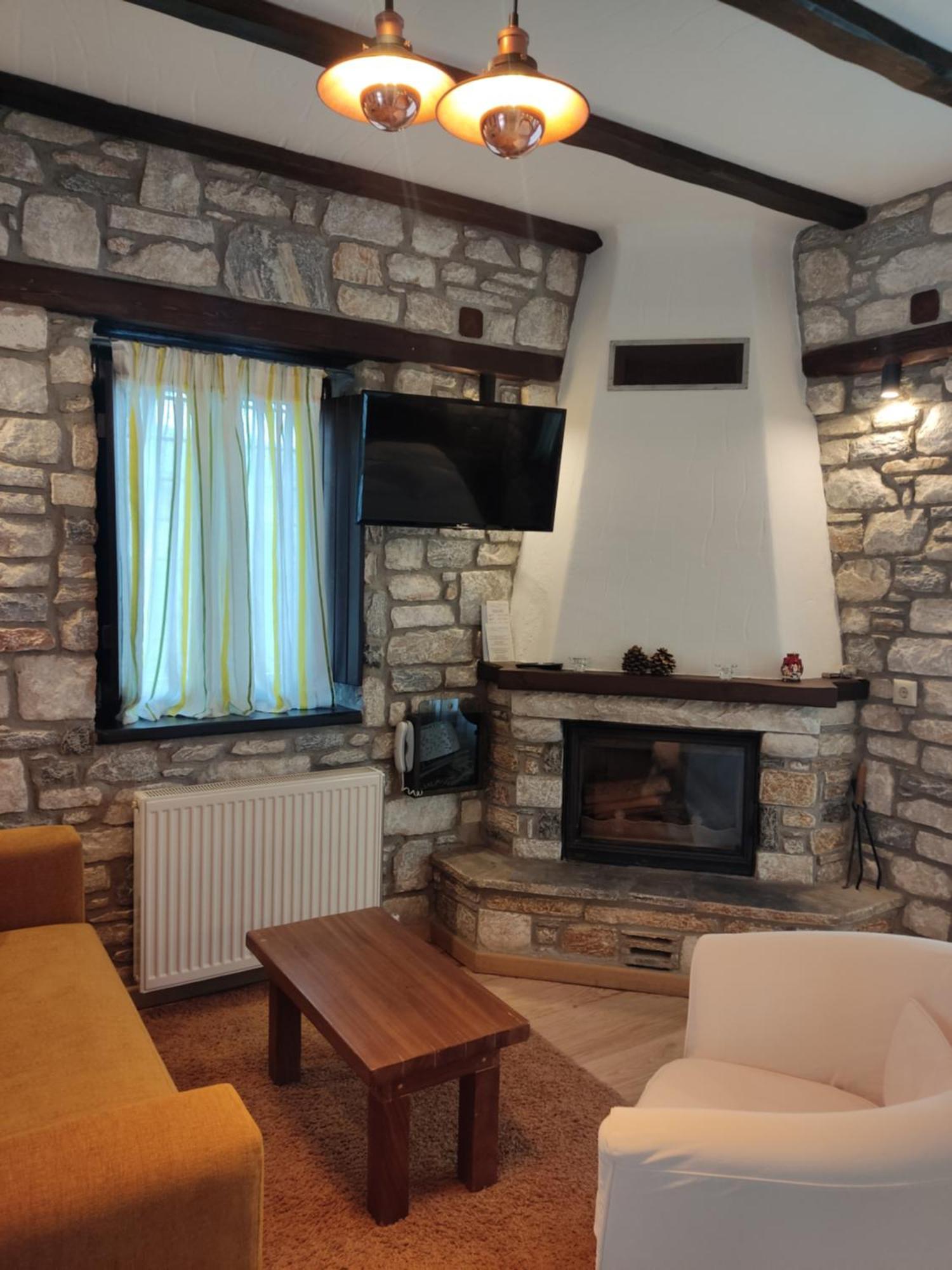 Prasino - Galazio Aparthotel Mourésion Buitenkant foto